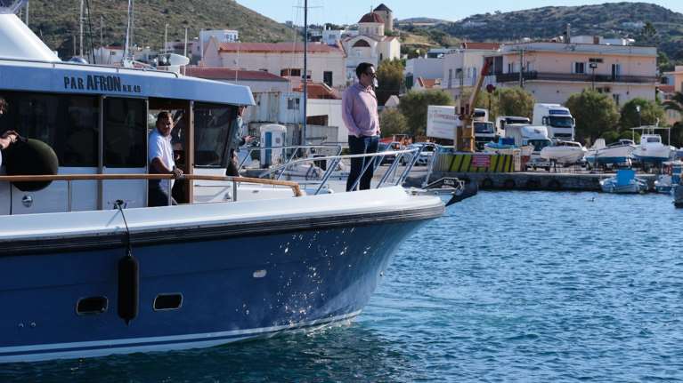 Κασσελάκης: Πόσο κόστισε η ενοικίαση του σκάφους για την εκστρατεία στα νησιά - Το τρολάρισμα Άδωνι για το &quot;PARAFRON&quot;