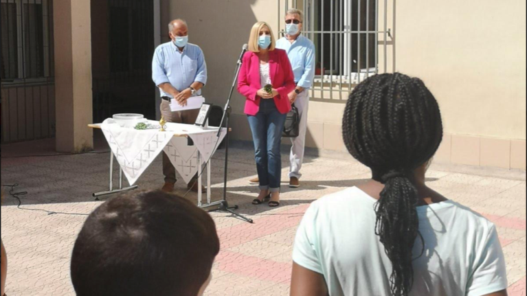 Με αιχμές τα μηνύματα των πολιτικών αρχηγών για την έναρξη της σχολικής χρονιάς