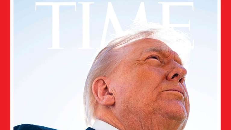 Το Time αποθέωσε τον Τραμπ για την ειρήνη στη Μέση Ανατολή, αλλά εκείνος διαμαρτύρεται για τη φωτογραφία- Δεν έχω μαλλιά