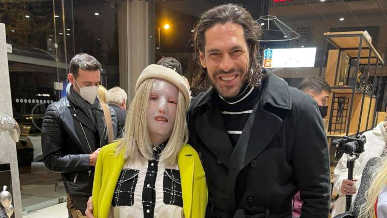 Ιωάννα Παλιοσπύρου: Ποζάρει χαμογελαστή με τον Γιάννη Σπαλιάρα