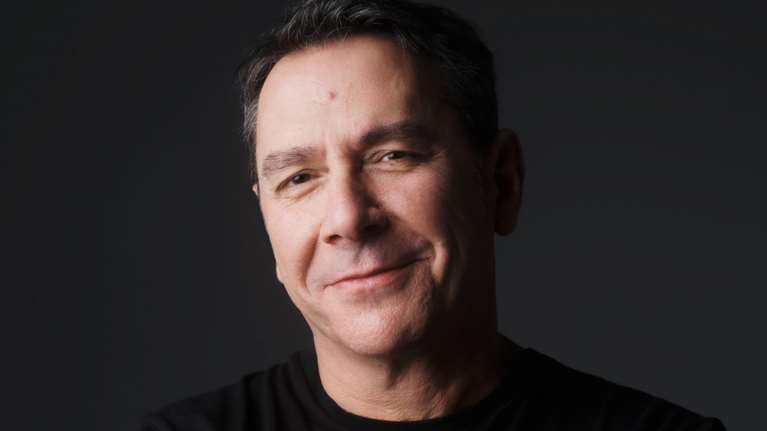 Ο σκηνοθέτης Γιώργος Γκικαπέππας στο TheTOC: Το κοινό δεν είναι άμοιρο ευθυνών για την τηλεόραση του σήμερα