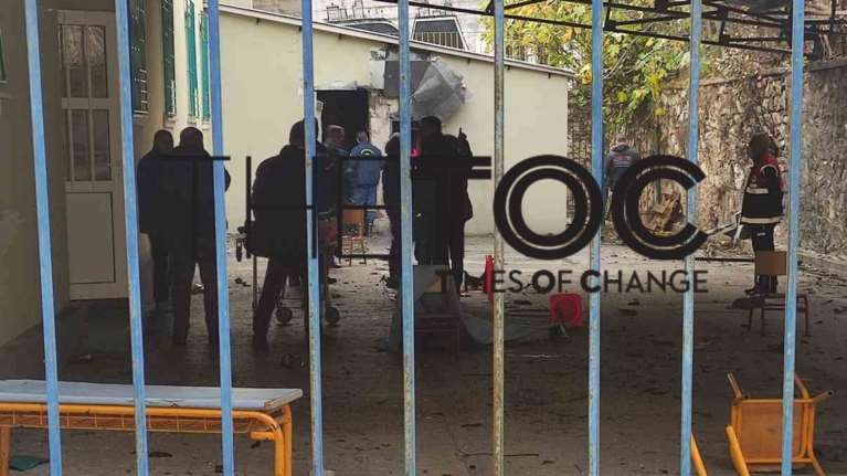 Σέρρες: Νεκρός 11χρονος μαθητής από έκρηξη σε δημοτικό - Τον σκότωσε πόρτα που εκσφενδονίστηκε στα 40 μέτρα