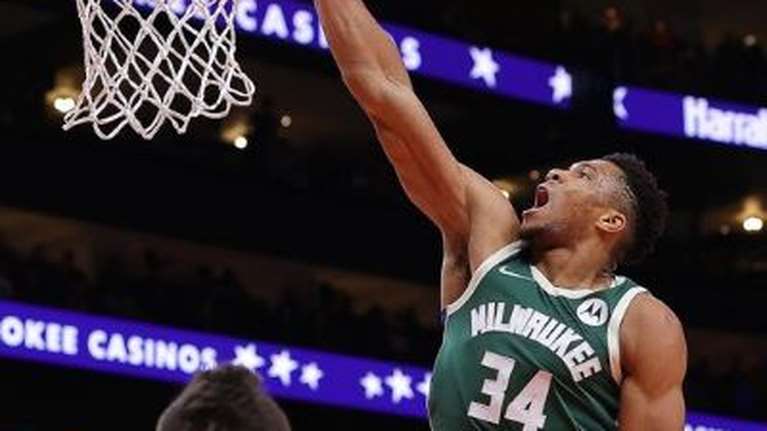 Ο Γιάννης Αντετοκούνμπο αποκάλυψε ποιο είναι το αγαπημένο του φαγητό στο ΝΒΑ [βίντεο]