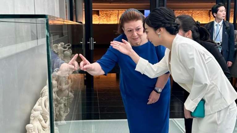 Η Πριγκίπισσα Κάκο της Ιαπωνίας στο Μουσείο της Ακρόπολης - Την ξενάγησε η Λίνα Μενδώνη [εικόνες]