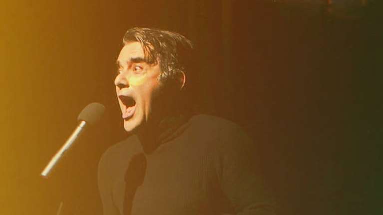 Θέατρο Τέχνης: Σαρωτική επιτυχία για το &quot;Κόκκαλο&quot; - Εξι ακόμα παραστάσεις μετά το Πάσχα