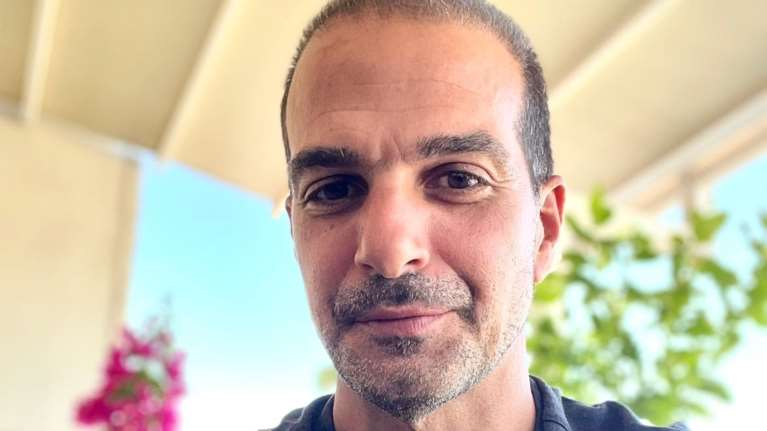 Το μήνυμα Γαβριήλ Σακελλαρίδη μετά την έξοδο από το νοσοκομείο: &quot;Τέρμα το τσιγάρο, λευτεριά στην Παλαιστίνη&quot;