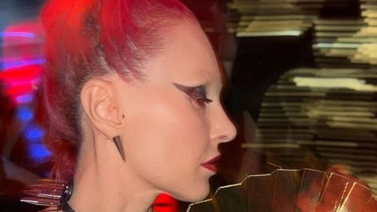 Τάμτα: Η σπάνια φωτογραφία με τον Πάρι Κασιδόκωστα και οι ευχές για το νέο έτος [εικόνες]