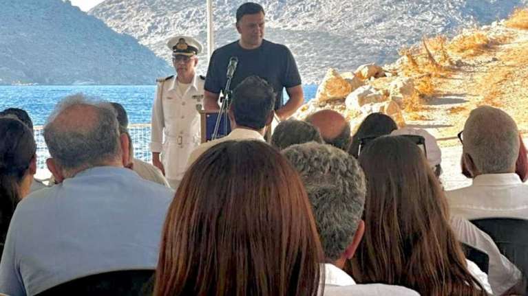 Βασίλης Κικίλιας για Νεκτάριο Σαντορινιό: Τιμή σε έναν ευγενικό και γλυκό άνθρωπο