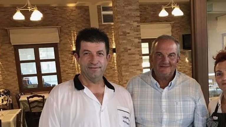 Μακρακώμη: Στην ταβέρνα &quot;Κολοτούμπας&quot; ο Καραμανλής μετά το τριήμερο στη λίμνη Πλαστήρα [εικόνες]