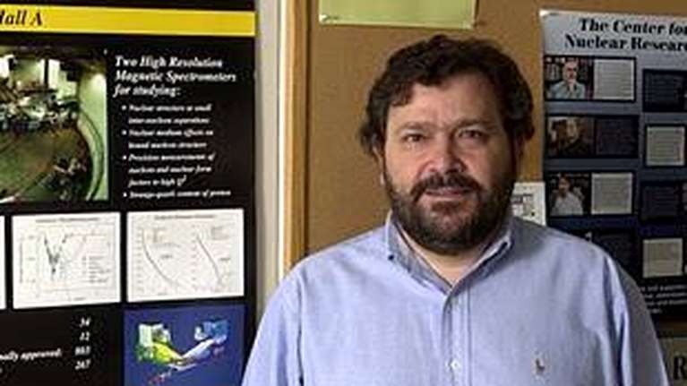 Ελληνας καθηγητής στο Κλίβελαντ περιγράφει πώς αντιμετωπίζουν τις χιονοκαταιγίδες εκεί: &quot;Δεν σουλατσάρουν 75χρονοι…&quot;