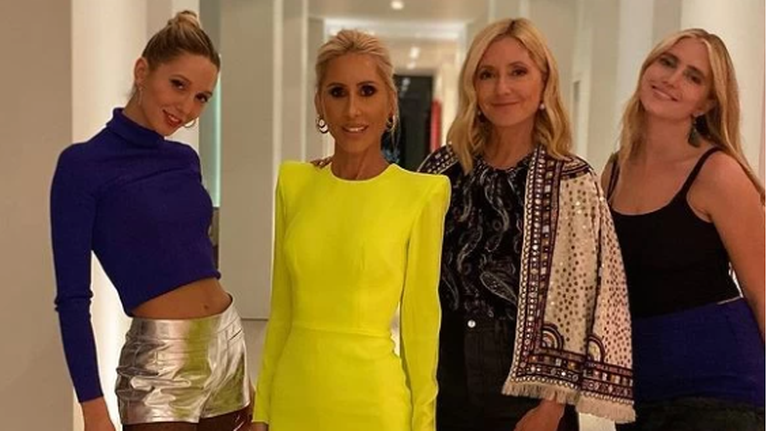 Μαρία Ολυμπία - Μαρί Σανταλ: Με καυτό σορτς και δερμάτινα στο γαμήλιο πάρτι της Πάρις Χίλτον