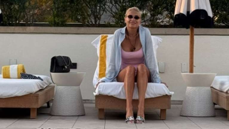 Φαίη Σκορδά: Οι πρώτες φωτογραφίες από τις διακοπές της στο εξωτερικό