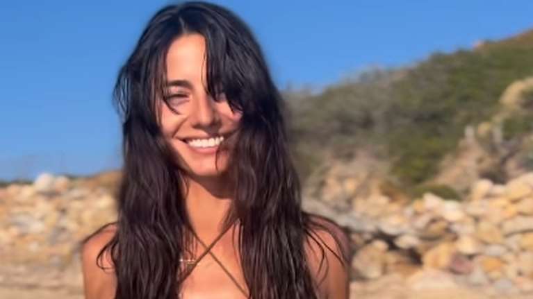 Viral η Ηλιάνα Παπαγεωργίου: Το βίντεο με μικροσκοπικό μπικίνι που "έριξε" το Instagram