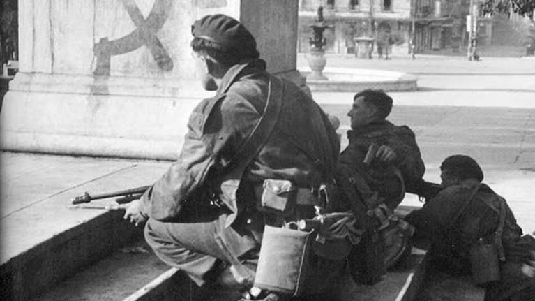 Τα Δεκεμβριανά του &#39;44: Λαϊκή εξέγερση ή απόπειρα κατάληψης της εξουσίας από το ΚΚΕ;