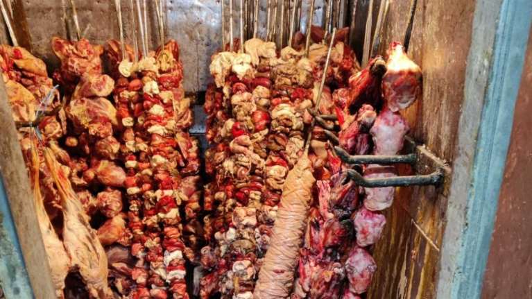 Θα έριχναν 11 τόνους σάπιου κρέατος  στην αγορά ενόψει του Πάσχα - Η μεγαλύτερη ποσότητα που έχει κατασχεθεί μέχρι τώρα