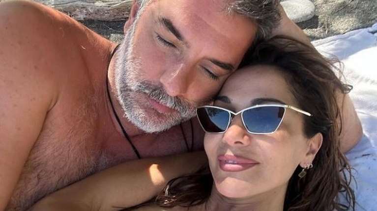 Δεν μπορεί να κρύψει τον έρωτά του για τη Δέσποινα Βανδή ο Μπισμπίκης - Η νέα ερωτική εξομολόγηση [εικόνα]