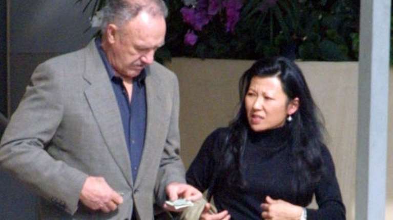 Τζιν Χάκμαν: Καταρρέει το ιατροδικαστικό πόρισμα για τη σύζυγό του - &quot;Αποκλείεται να ήταν νεκρή στις 11/02 - Της μίλησα στις 12&quot;