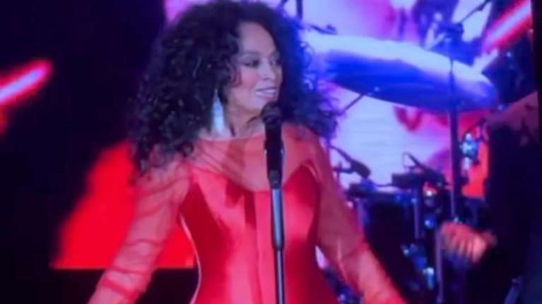 Αποθέωση για τη Diana Ross στο Καλλιμάρμαρο: Το εκρηκτικό opening act της Παπαρίζου - Ποιοι επώνυμοι έδωσαν το παρών