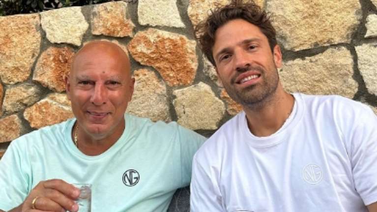 Νίκος Γκάλης και Κωνσταντίνος Αργυρός μαζί σε γιορτινό τραπέζι τον Δεκαπενταύγουστο [εικόνες - βίντεο]