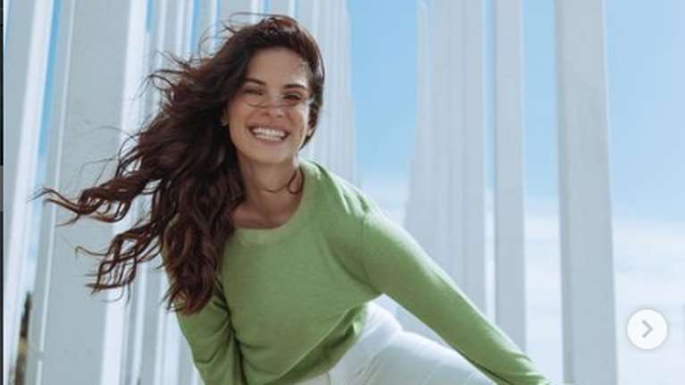 Η γλυκιά φωτό της Μπόμπα με τη μαμά της, τη γιαγιά της και τις δίδυμες, για τη Γιορτή της Μητέρας