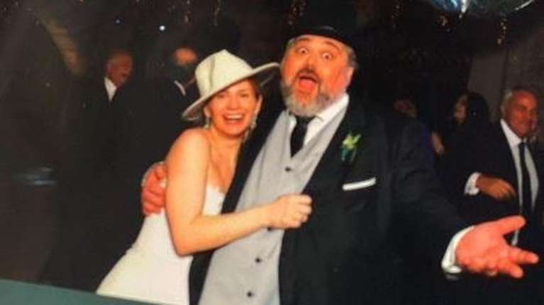 Παντρεύτηκε ο επικοινωνιολόγος του Κυριάκου Μητσοτάκη, Έρικ Παρκς - Ποιοι πολιτικοί πήγαν στον γάμο του [εικόνες]