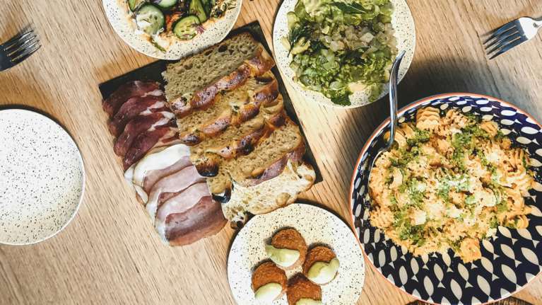 Τι σχέση έχουν οι δίαιτες χαμηλές σε υδατάνθρακες με τον καρκίνο του παχέος εντέρου