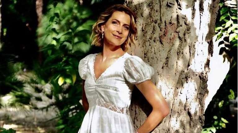 Τατιάνα Μπλάτνικ: Διακοπές στα Κύθηρα με τον καλύτερο φίλο της [Εικόνα]