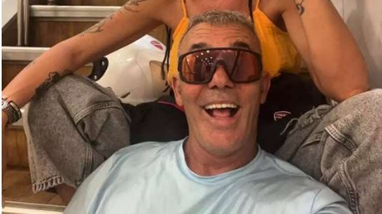 Στη Λήμνο μετά την περιπέτεια τους στη Ρουμανία ο Στέλιος Ρόκκος με τη Λελέ