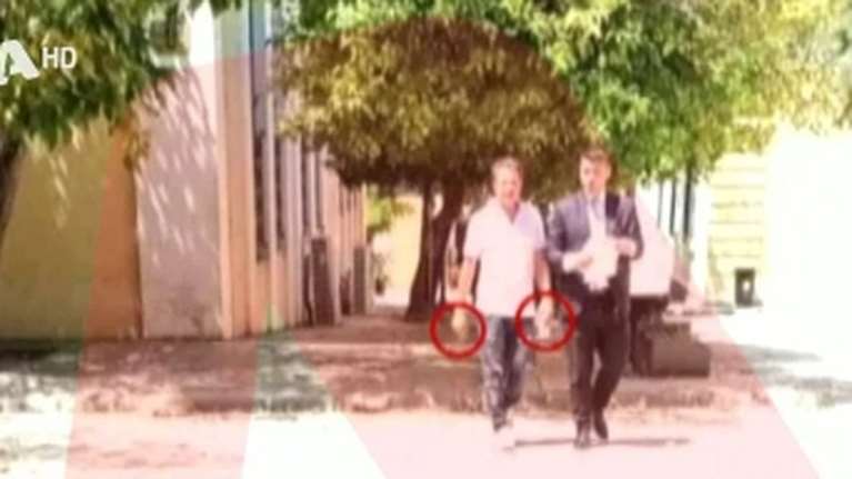 &quot;Οι χειροπέδες στον Λύτρα αφαιρέθηκαν πριν μπει στα δικαστήρια&quot; - Η απάντηση της ΕΛΑΣ μετά τα σχόλια για ευνοϊκή μεταχείριση