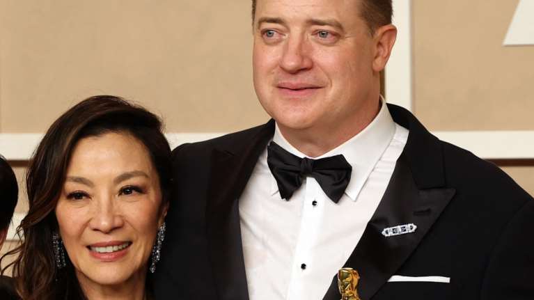 Οσκαρ 2023: Στον δακρυσμένο Μπρένταν Φρέιζερ και στη Μισέλ Γιο τα βραβεία Α' ανδρικού και Α' γυναικείου ρόλου