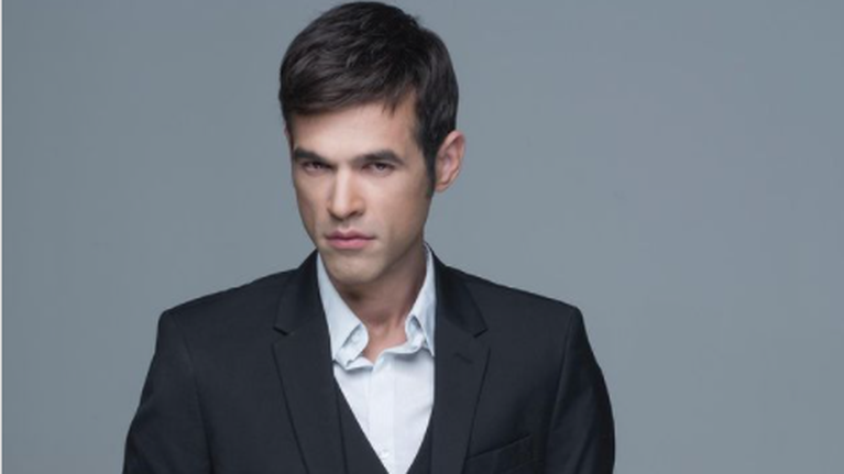 Μυστήριο με τον Μένιο Φουρθιώτη: &quot;Η κλινική του εικόνα δεν συνάδει με μία απλή πτώση&quot;