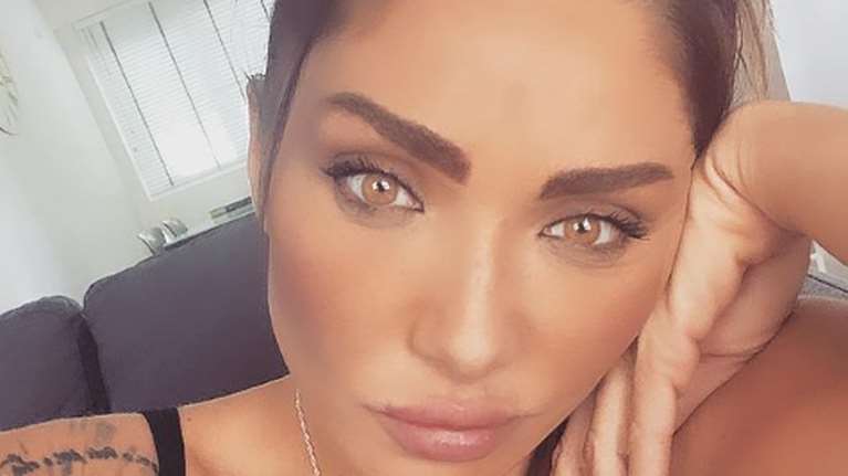 Αγγελική Ηλιάδη: Τα αρνητικά σχόλια για το... νέο πρόσωπο και η αποστομωτική της απάντηση