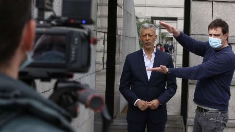 Δημοφιλής Γάλλος δημοσιογράφος απομακρύνθηκε από το κανάλι του- Προωθούσε ειδήσεις υπέρ Ρώσων ολιγαρχών