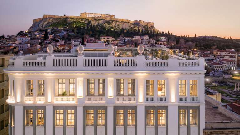 THE DOLLI: &quot;To ομορφότερο ξενοδοχείο στον κόσμο&quot; με υπογραφή PRIX VERSAILLES