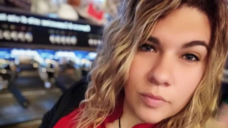 &quot;Ο Μάνος Δασκαλάκης έδερνε την Ρούλα&quot; λέει η αδελφή της Πισπιρίγκου