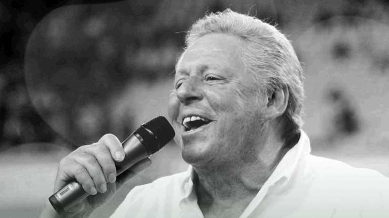 Το αντίο του Παναθηναϊκού στον Γιάννη Βογιατζή: Η φωνή του θα μείνει πάντα ζωντανή μέσω του ύμνου μας