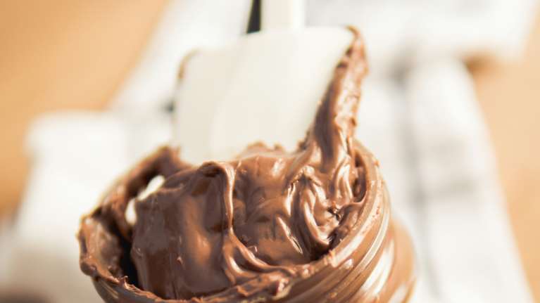 Σπιτική πραλίνα φουντουκιού: Υγιεινή και vegan, έτοιμη σε λίγα λεπτά