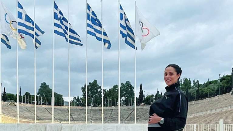 Ευαγγελία Συριοπούλου: Η βόλτα με αθλητικό look στον ένατο μήνα της εγκυμοσύνης της