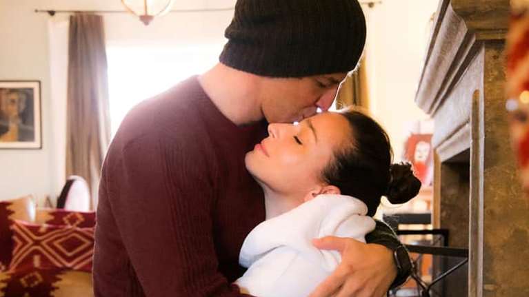 &quot;Πόσο τυχερός είμαι&quot;: Ο Ρουβάς συγκινεί μιλώντας για την Ζυγούλη - Οι απίθανες φωτογραφίες στο σαλόνι τους