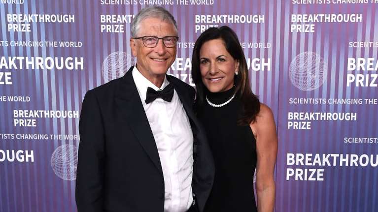 Μπιλ Γκέιτς: Μετανιώνει για το διαζύγιο αλλά ζει με πάθος τον έρωτά του με την Πόλα - &quot;Τυχερός που έχω μια καλή κοπέλα&quot;