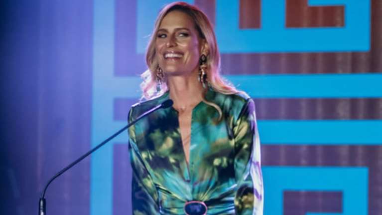 Η Τατιάνα Μπλάτνικ θύμα του μπλακ άουτ στο "Ελ. Βενιζέλος" - Η φωτό και η διήμερη παραμονή στο αεροδρόμιο