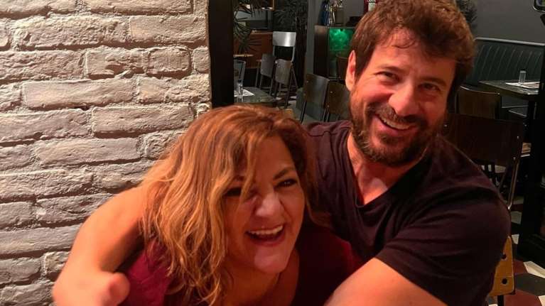 Epic: Ο Γεωργούλης έκανε ντου στη σκηνή την ώρα που έπαιζε η Σταυροπούλου - Τρελάθηκε, τσίριζε [βίντεο]