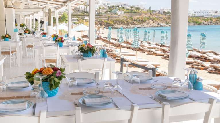 Μύκονος: Λουκέτο εντός 24 ωρών στο Nammos - Προχωρούν οι κατεδαφίσεις