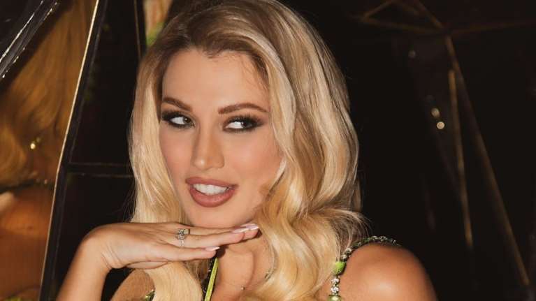 Το Happy Day &quot;έσκισε&quot; τη Σπυροπούλου: Αν έχεις τις ορμόνες σου, ζήτα να σου φέρει ένα γαλακτομπούρεκο ο Βασίλης