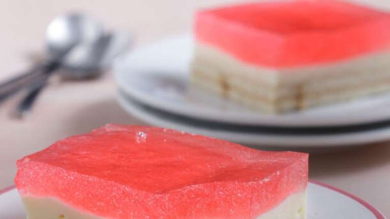 Καλοκαιρινό γλυκό με ζελέ, μπισκότα, κρέμα -  Δροσερό και πεντανόστιμο