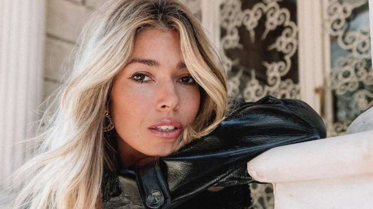 Βγαλμένη από το Pinterest: Η Βάσια Κωσταρά έχει τη ντουλάπα που όλες θέλουμε