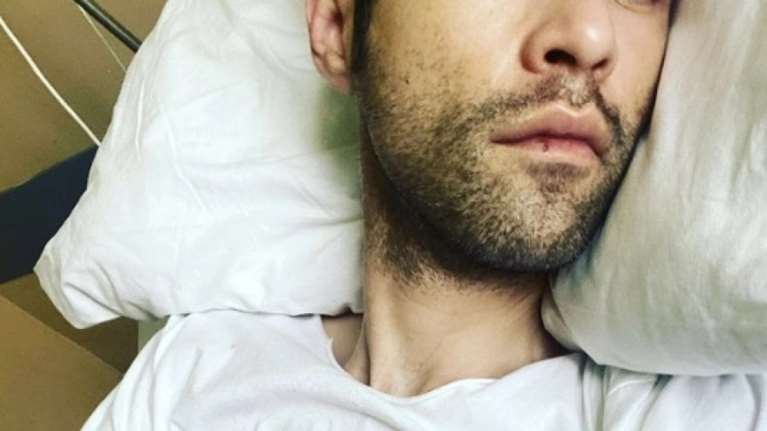 Ο Φουρθιώτης ανέβασε φωτογραφίες μέσα από το ΚΑΤ: Σε 3 μήνες θα περπατήσω ξανα [εικόνες]