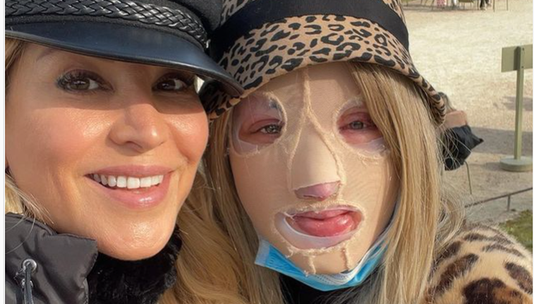 Ιωάννα Παλιοσπύρου: Η φωτογραφία σε πόλη του εξωτερικού μαζί με την Αννίτα Ναθαναήλ