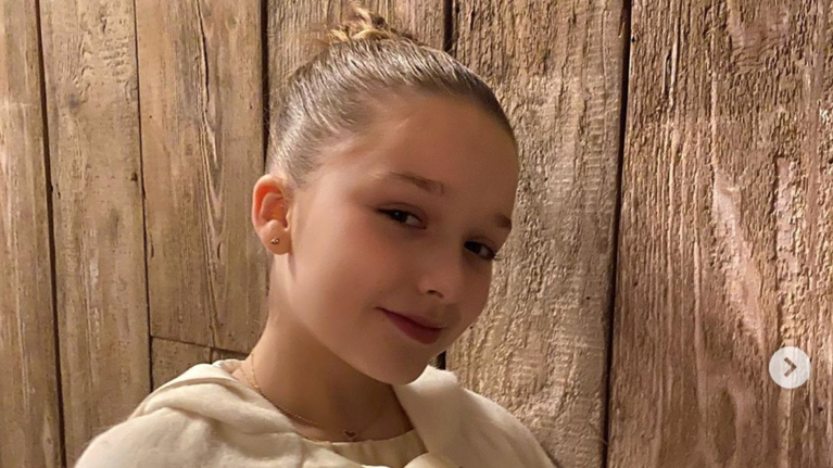 Η Χάρπερ Μπέκαμ ντύνεται Ερμιόνη από τον Χάρι Πότερ και γίνεται  viral