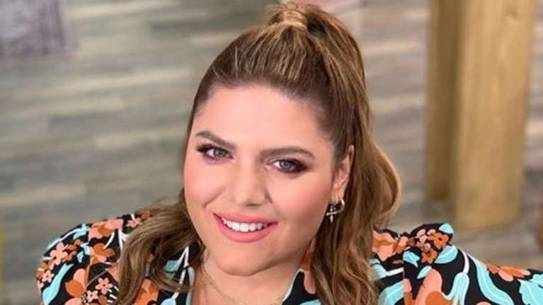 Δανάη Μπάρκα: Burger boom - Η αυτοσαρκαστική ευχή για την εγκυμοσύνη της Χριστίνας Μπόμπα